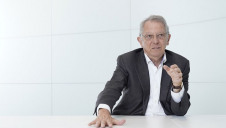 Sir David King (pictured) is chairing the new Group. Image: ClimateRepair, CC BY-SA 4.0 https://commons.wikimedia.org/wiki/File:Sir_David_King_-_photograph..jpg